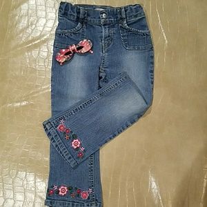 LEVIS Red Tab Girls Jeans w/ Embroidered